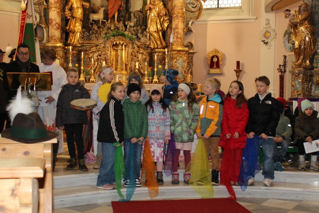 Erstkommunionvorstellung in Stams