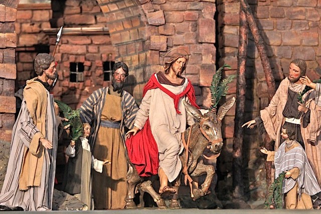 einzug_fastenkrippe_1.jpg