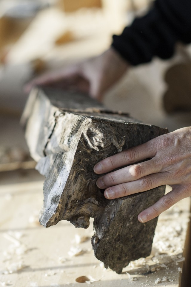 Lies ein Stück Holz – Schnitzexerzitien