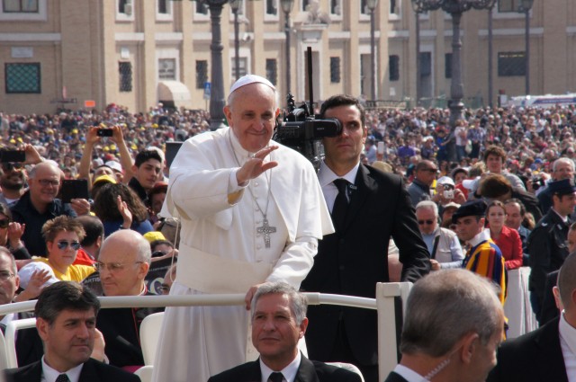 Bischöfe bitten um Gebet für Papst Franziskus