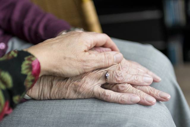 Bischöfe mahnen: Assistenz zum Leben statt Hilfe zur Selbsttötung