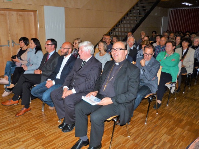 Bischof Glettler brachte Salz und Licht für KBW - Jubiläumsfeier ins Außerfern