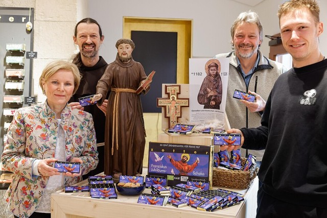 Franziskus-Jubiläumsschokolade in Graz vorgestellt