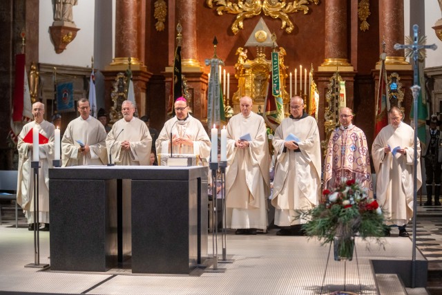 Kirche und Politik erneuerten Herz-Jesu-Gelöbnis
