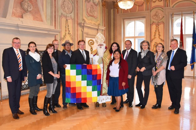 Nikolaus auf Besuch bei der Landesregierung