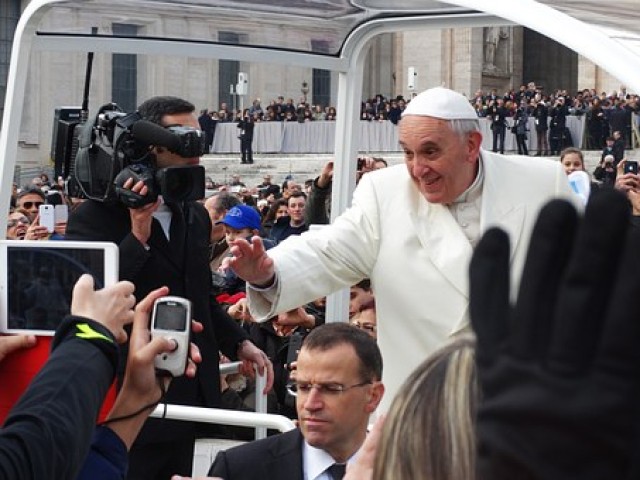 Papst Franziskus würdigt Einsatz katholischer Laien