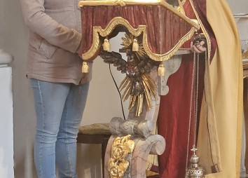 06